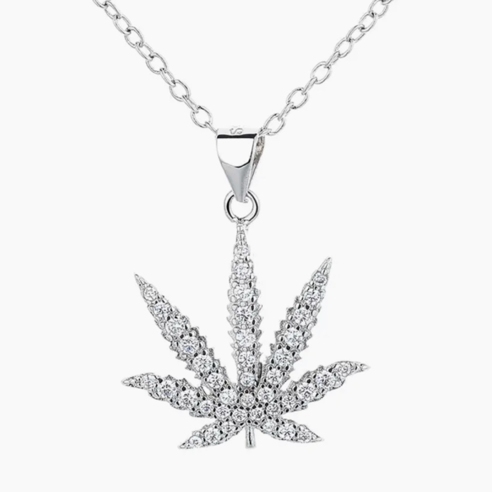 Amy and Annette 925 Sterling Silver Plated Hemp Necklace w/Swarovski Crystals